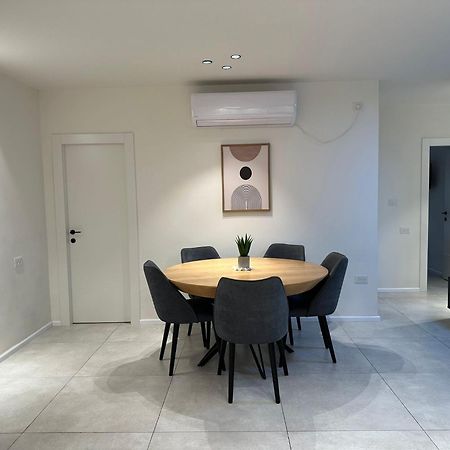 Family Apartment By Israpart Ramat Gan Exterior photo