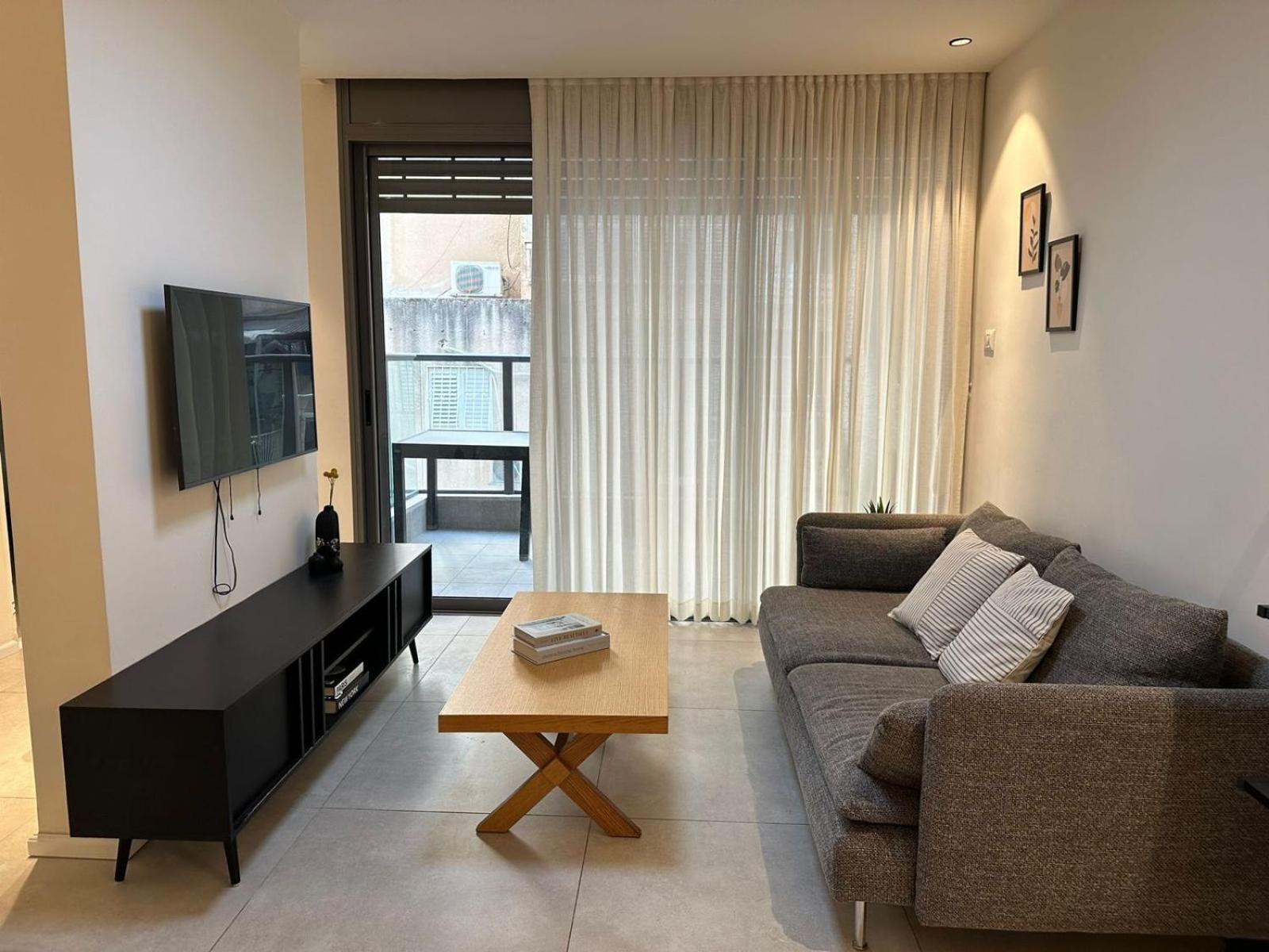 Family Apartment By Israpart Ramat Gan Exterior photo